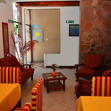 Hotel La Giralda Salta Bagian luar foto