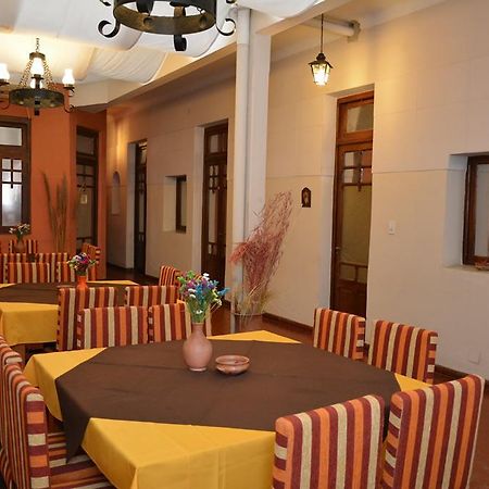 Hotel La Giralda Salta Bagian luar foto