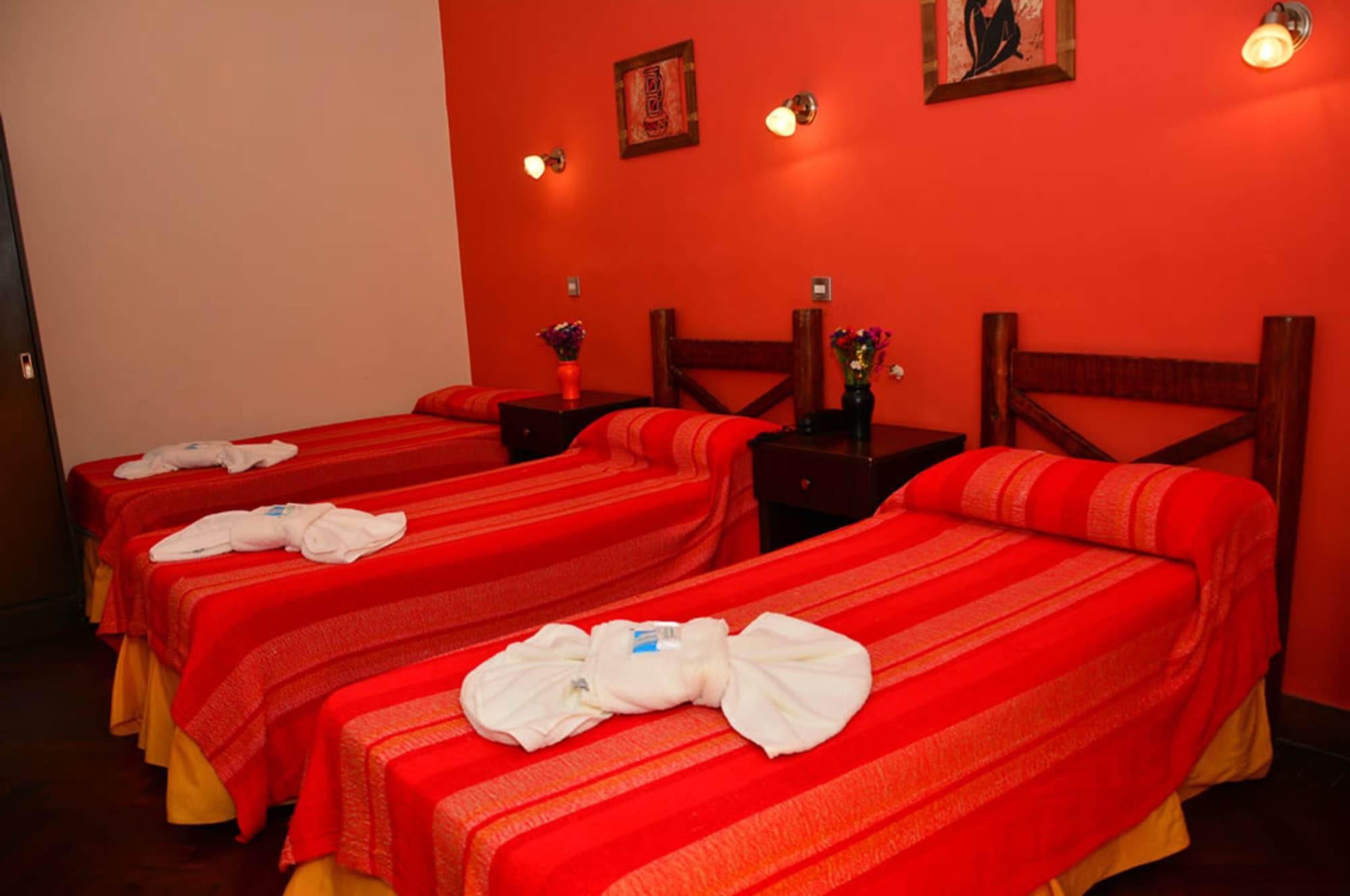 Hotel La Giralda Salta Bagian luar foto